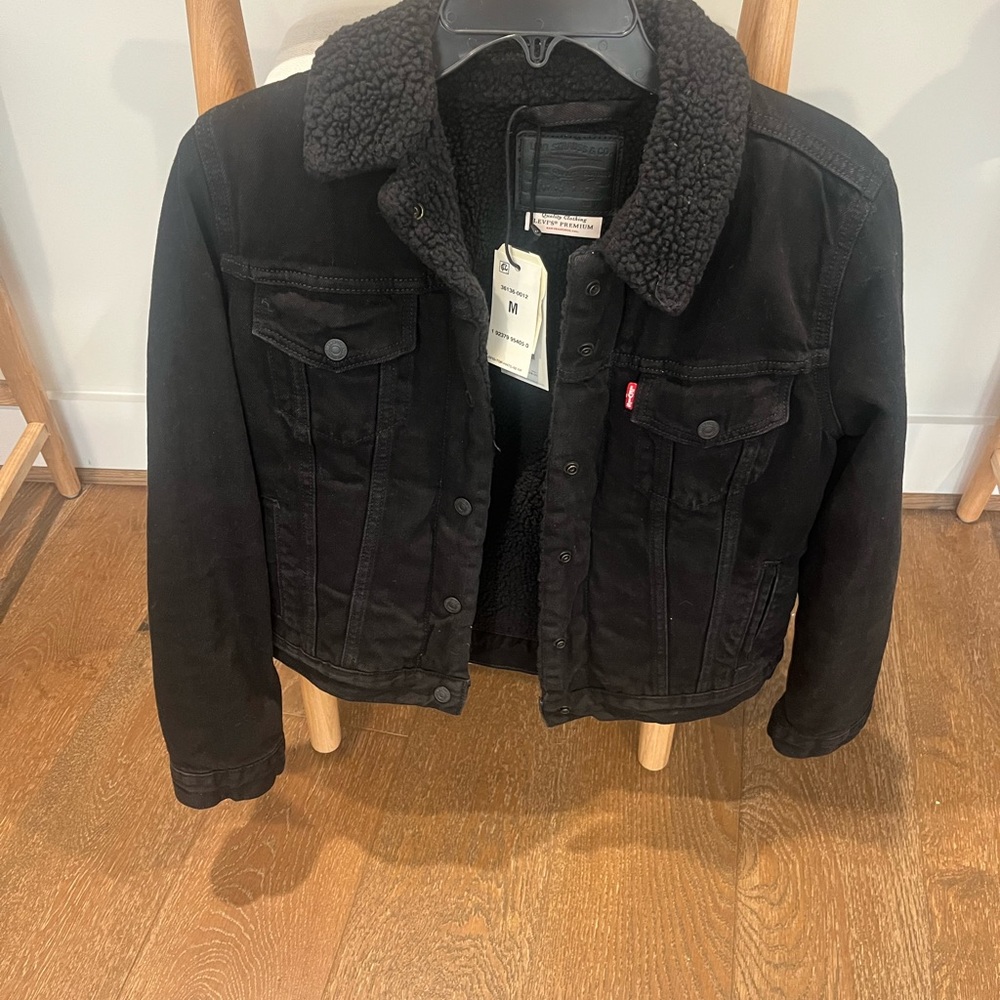 Black Levi’s Sherpa original trucker jacket NWT